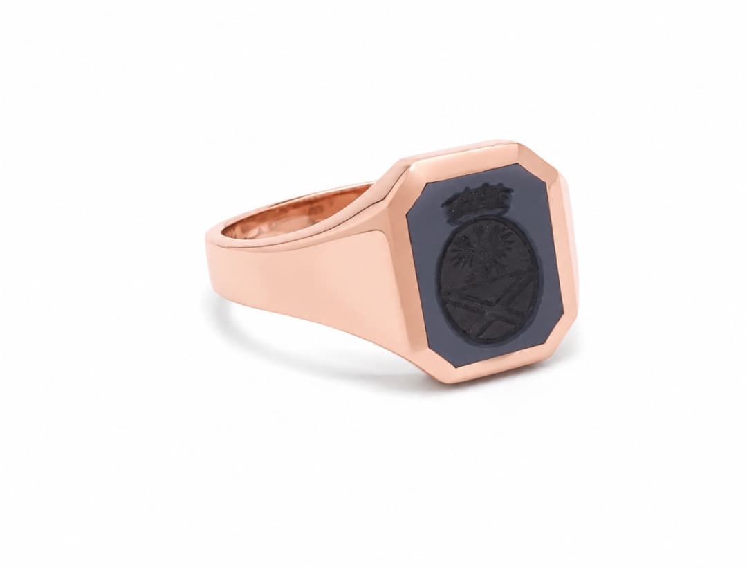Roségoud achtkant blauw lagensteen