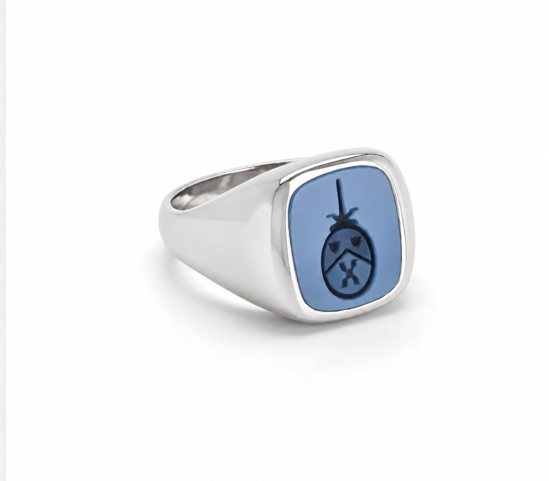 Witgoud Classic Antiek met Middenblauwe Lagensteen