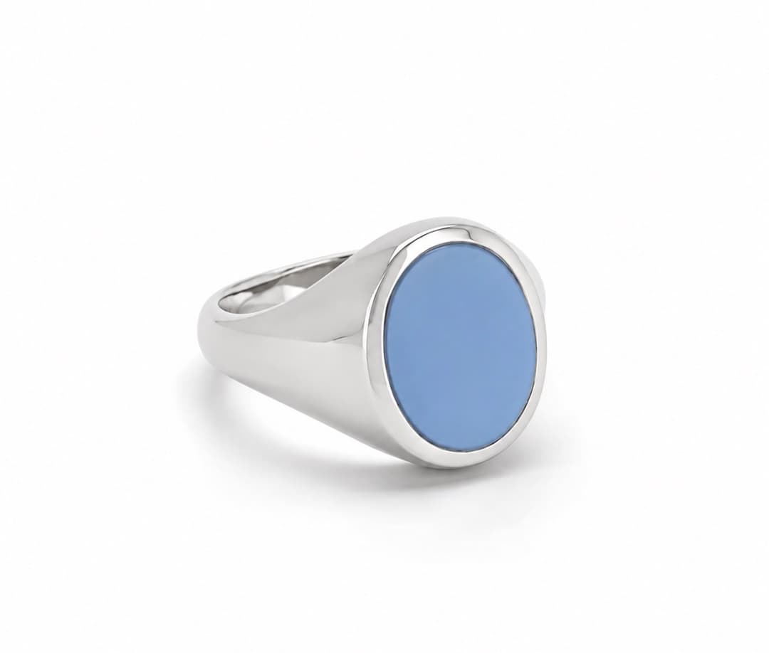 Witgoud Ovaal-Trompet met Blauw Lagensteen